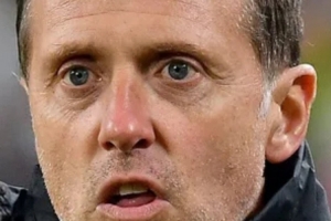 记者：佩尔图西奥将重返尤文一线队，担任体能教练