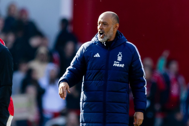 开云足球-记者：诺丁汉森林考虑解雇主帅努诺，他和老板因转会分歧关系紧张