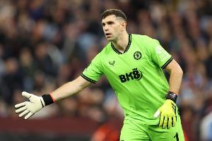 开云足球-记者：曼联探索引进大马丁可能性，但不打算同时签下他和拉门斯