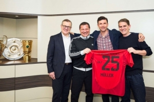 开云注册平台-拜仁高层：因阵容规划决定不续约穆勒，这很难但对话始终坦诚公平