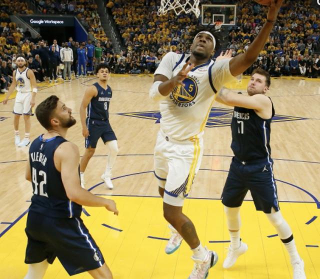 开云注册平台-最稳定的内线保障 卢尼仍是勇士五号位的不二之选