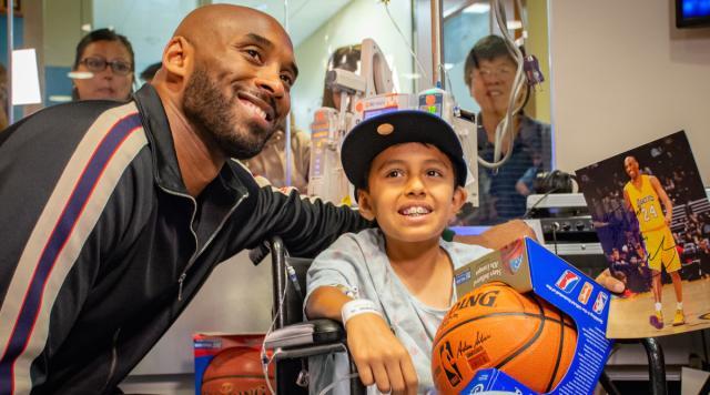 开云足球-普通人讲述科比的平凡故事②：他并不是遥不可及